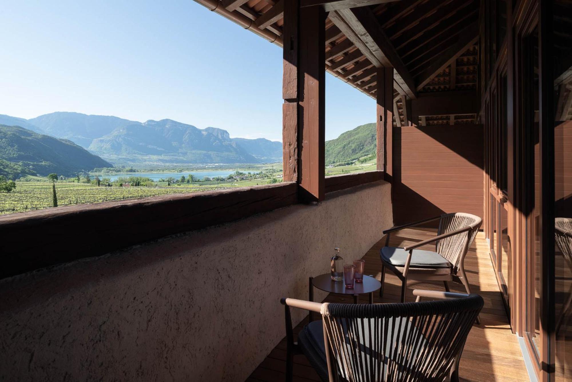 Ansitz Battisti Suites (Adults Only) Калдаро Стая снимка