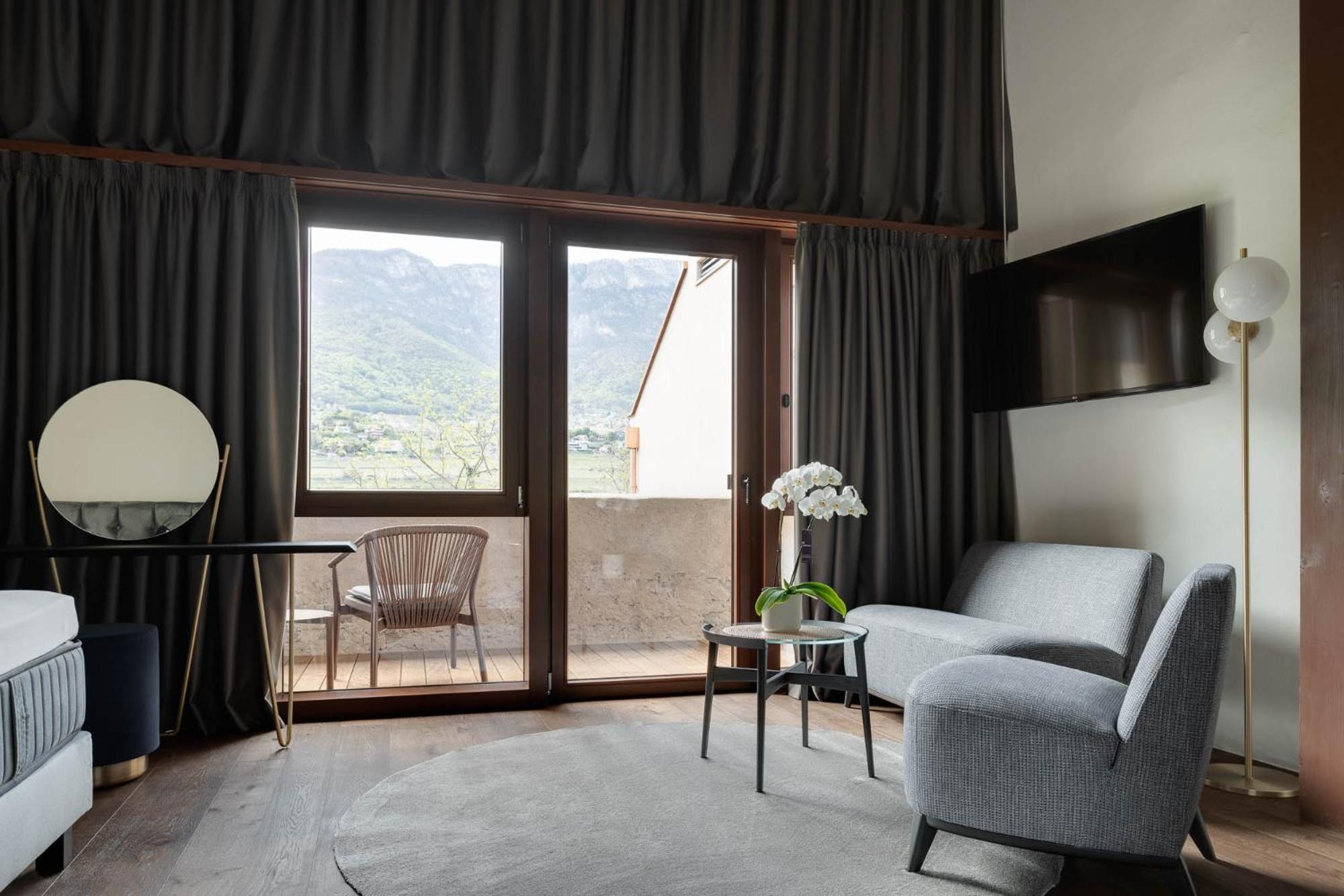 Ansitz Battisti Suites (Adults Only) Калдаро Стая снимка
